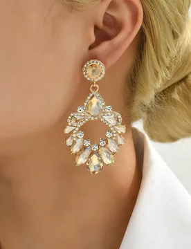 Par de aretes geométricos de copa de champán - Shein - FashionsVida