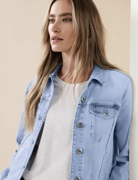 Jeansjacke mit Brusttaschen und Knöpfen female Blau