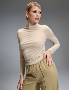 Blusa con arricciatura - beige