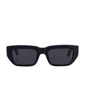 Retro-Inspired Bold Sunglasses