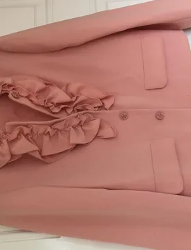 Moschino Pink Ruffle Jacke - Moschino - FashionsVida