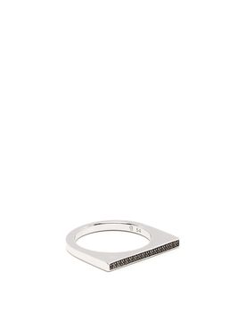 Elegante spinello nero superiore ad anello