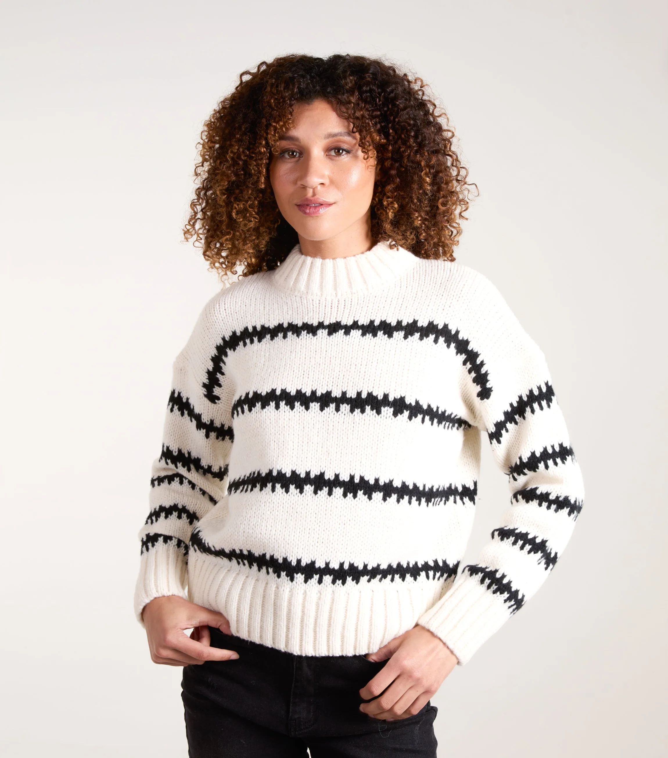 Abstract Stripe Jumper - M/L / Ivory/Black - female - Blue Vanilla - FashionsVida