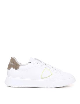 Sneakers in pelle di Parigi