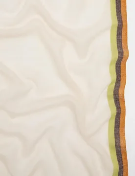 Pañuelo 100% lana con flecos en varios colores - Parfois - FashionsVida