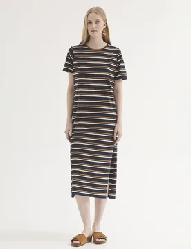 Vestido midi de rayas con cuello redondo - Nice Things - FashionsVida