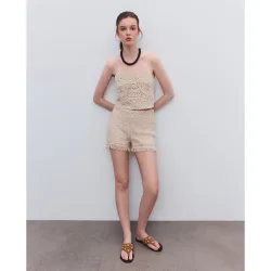 Short de mujer de crochet con flecos