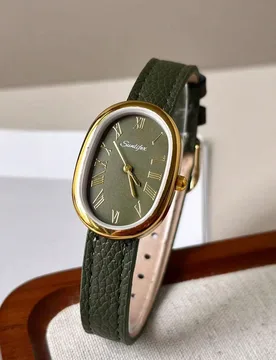 Este reloj de mujer con estilo vintage presenta un diseño sencillo y casual. La elegante caja de forma ovalada se combina con una correa de piel de P - Shein - FashionsVida