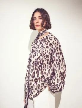 Blusa manga larga estampado animal print de mujer - Woman El Corte Inglés - FashionsVida