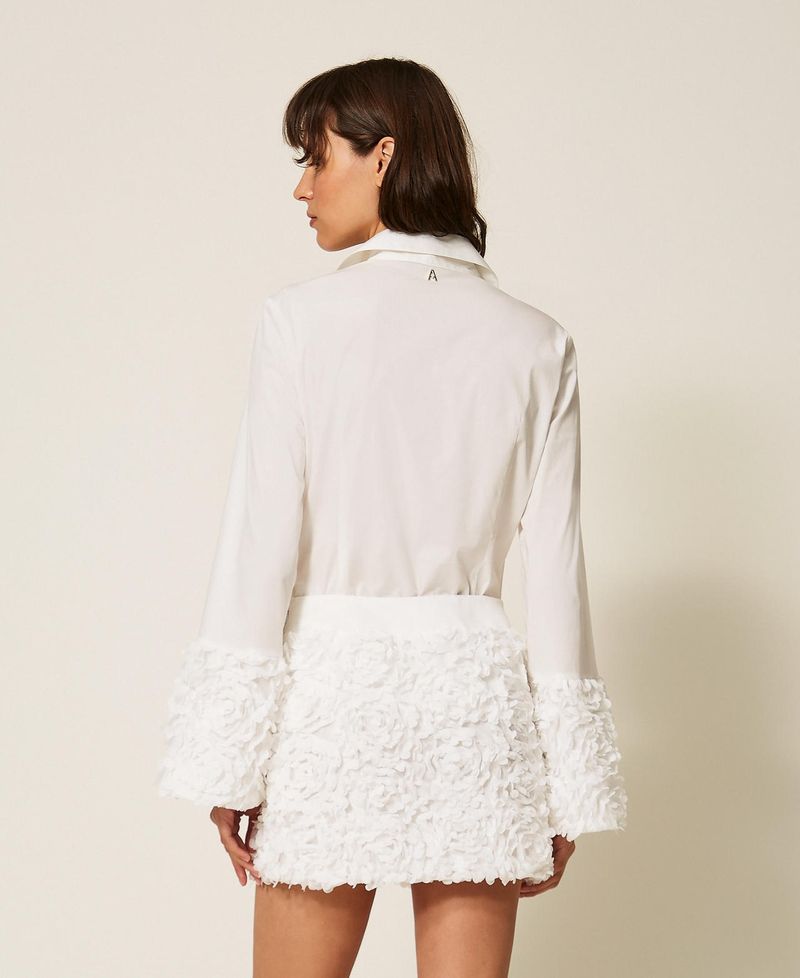 Chemise en popeline et tulle avec fleurs