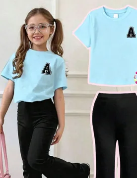 Conjunto de 2 piezas de camiseta de manga corta con estampado de letra A y pantalones acampanados para niña preadolescente, suave y lavable a máquin - Shein - FashionsVida