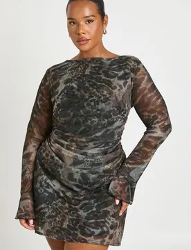 Womens Plus Large Floral Ruched Mini Shift Dress - Leopard - Size 16 Uk - Boohoo - FashionsVida