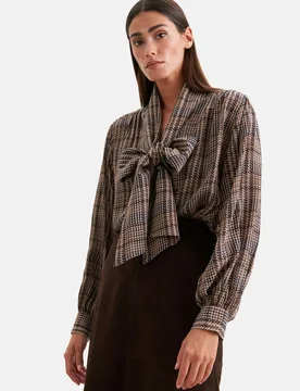 Schluppenbluse mit Volumenärmeln und hoher Manschette aus Chiffon Braun 50 - Seidensticker - FashionsVida