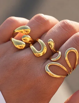 Set de 3 anillos apilables de acero inoxidable chapado en oro de 18K, elegantes, minimalistas y personalizados, ideales para usar en la playa o como j - Shein - FashionsVida