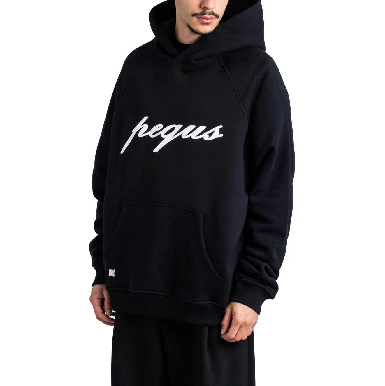 Front Logo Hoodie Black M Herren - pequs - FashionsVida