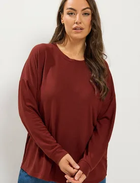 Women's Soft Touch Jumper in Wine Size: 30-32 - Wine - Size: 30-32 - Yours - FashionsVida
