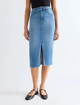 Falda vaquera midi de tubo - Wrangler - FashionsVida