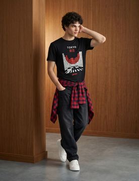 T-shirt in cotone con motivo Tokyo - nero