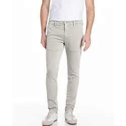 Chino de hombre slim fit con dos bolsillos franceses