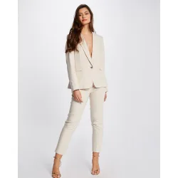 Pantalón de mujer cigarette estilo corto