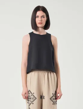 Crop top nero senza maniche in cotone con scollo all'americana - Greek Archaic Kori - FashionsVida