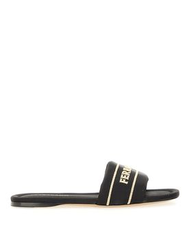 Ferragamo Sandali logati