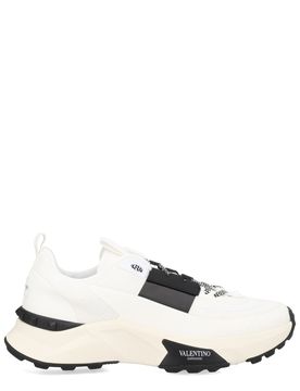 Classic Men's Sneakers