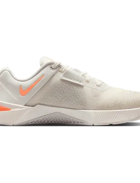 Metcon 10 Women's Sneakers - White - Size 8.5 - Mesh/Synthetic - White - Size: 8.5 - Nike - FashionsVida