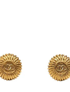 CC Gold Plated Round Clip on Earrings - Chanel - FashionsVida