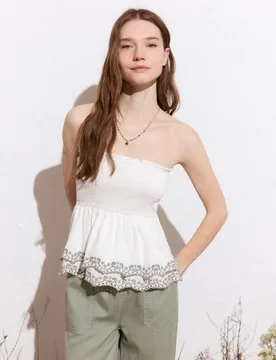 Top de mujer palabra de honor smock bordado - Green Coast - FashionsVida