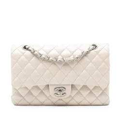 Medium Classic Caviar Double Flap