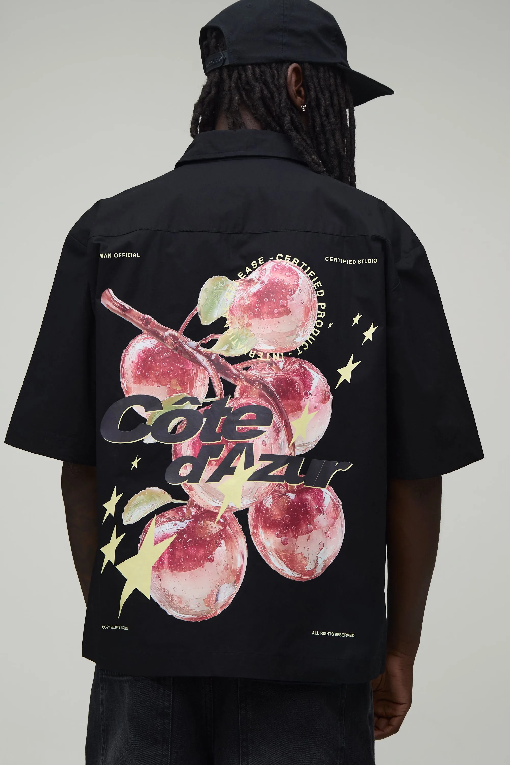 Mens Oversized Half Sleeve Apple Print Shirt - Black - boohooMAN - FashionsVida