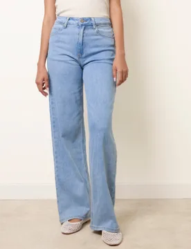 Light Weight Stretch Flared Jeans - 12 / LIGHT DENIM - female - Blue Vanilla - FashionsVida