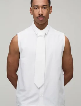 Herren Normal Geschnittenes Ärmelloses Hemd Mit Krawatte White Größe Large - boohooMAN - FashionsVida