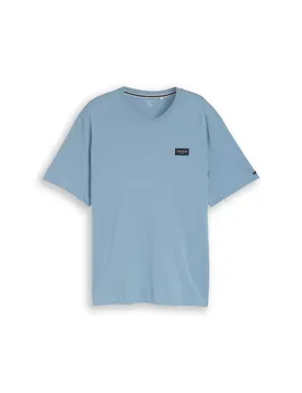XL plus detailed t-shirt male