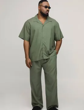 Herren Plus Holiday Leinen-Mix Oversized Hemd & Entspannte Hosen Set Olive Größe 2XL - boohooMAN - FashionsVida