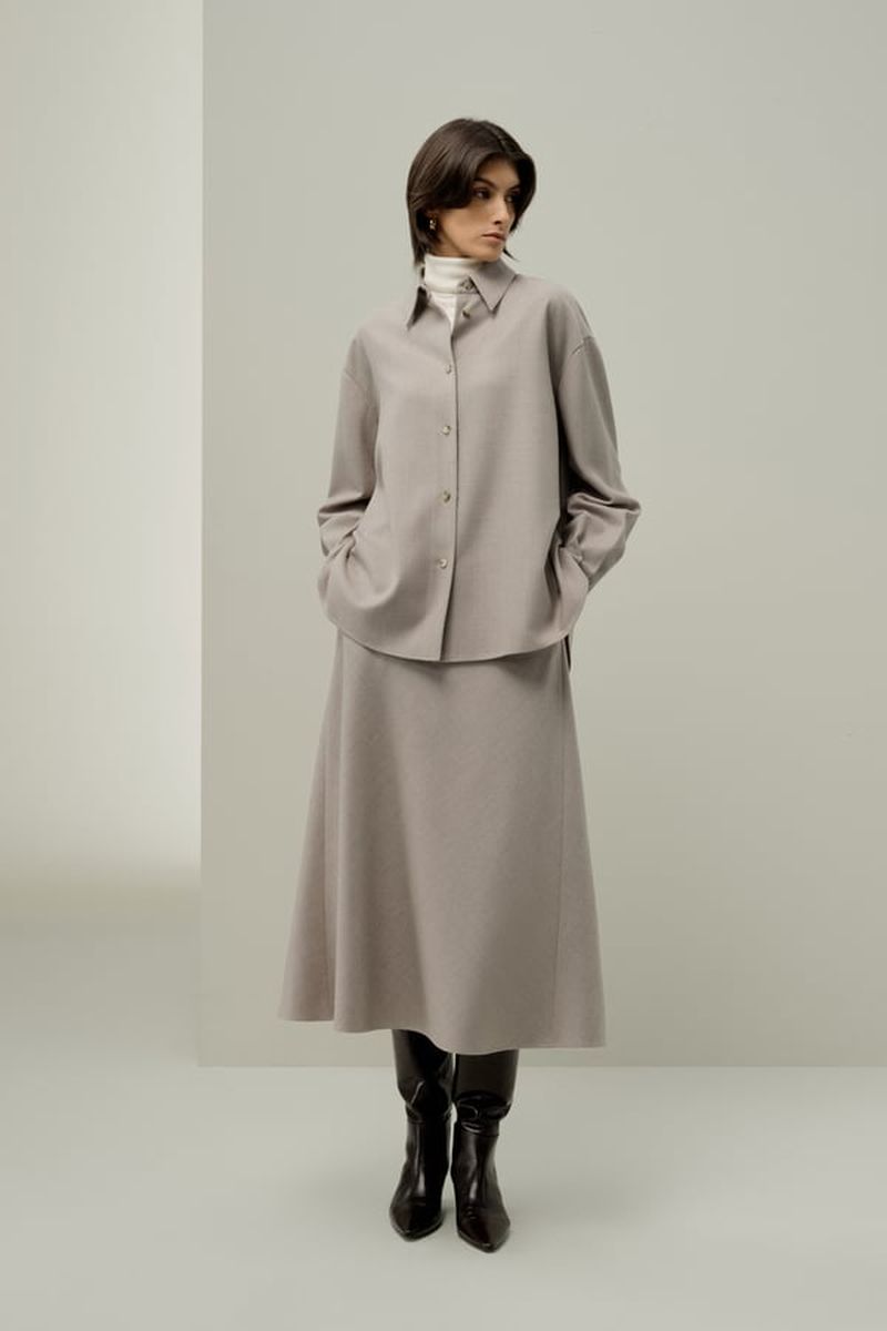 Camicia Oversize Seta-Lana L: Calda, Elegante e Resistente alle Pieghe