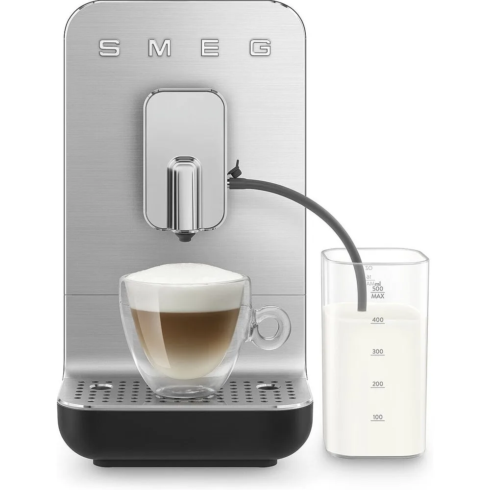 Cafetera superautomática BCC13 - Smeg - FashionsVida