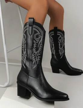 Botas occidentales de media pantorrilla bordadas para mujer, Otoño/Invierno 2025, Slip-on, Patrón de bordado floral, Tacón grueso, Botas occidental - Shein - FashionsVida