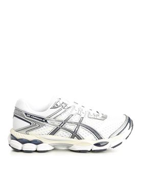 Asics Scneaker