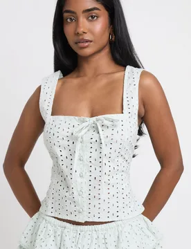 Womens Broderie Tie Front Square Neck Corset Top - Green - Size 8 Uk - Boohoo - FashionsVida