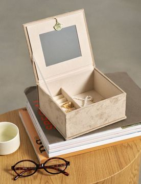 Scatola portagioie con coperchio e specchio - beige