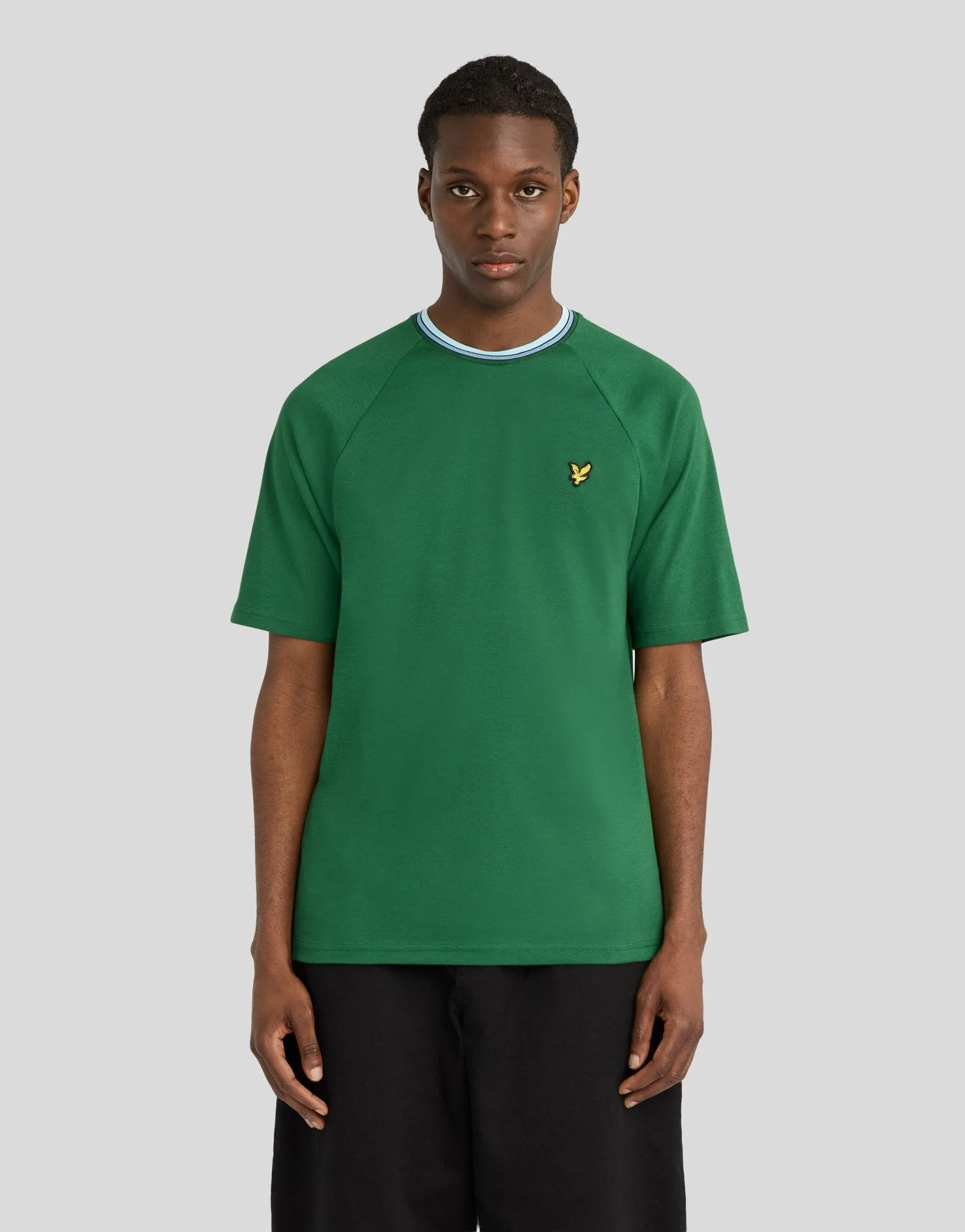 Men's Tipped Track T-Shirt Clover Green - Lyle & Scott - FashionsVida