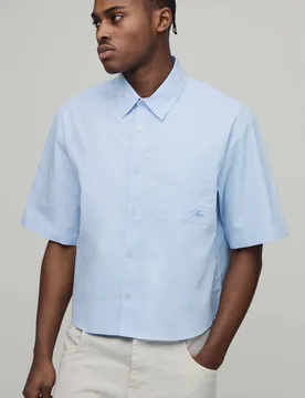 Herren Oversized Boxy Kurzarmhemd mit gebogenem Saum Blue Größe Small - boohooMAN - FashionsVida