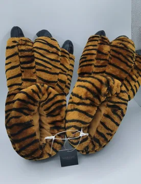 Creative Animal Tiger Pattern Slippers Funny Design Bear Paw Furry Slides Plus Size Male Soft Fluffy Slippers Men Shoes - Aliexpress - FashionsVida