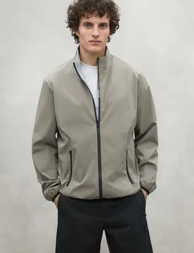 Chaqueta de hombre de cuello alto y cierre cremallera - Ecoalf - FashionsVida