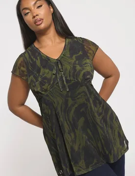 Women's Swirl Print Mesh Top in Dark Green Size: 30-32 - Dark Green - Size: 30-32 - Yours - FashionsVida