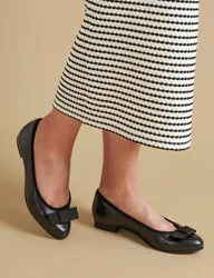 Wide Fit Leather Bow Flat Pumps Black female