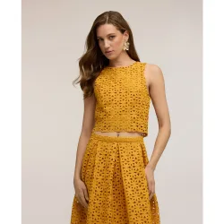 Top de mujer de encaje de macramé ajuste entallado