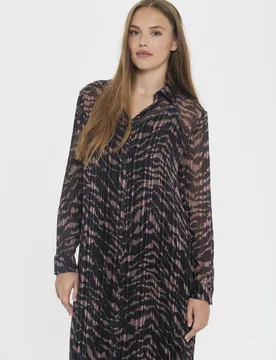 Women's NestaSZ Printed Dress in Black Size: 2XL - Black - Size: 2XL - Saint tropez - FashionsVida